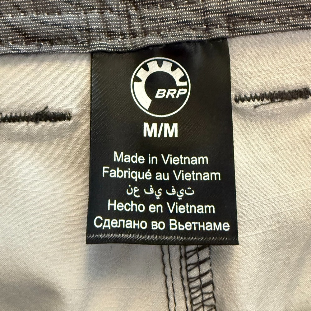 NEW! Sea-Doo Walkshorts Mens Medium Gray w/Graphics Live the Life NWT Casual - Picture 4 of 9